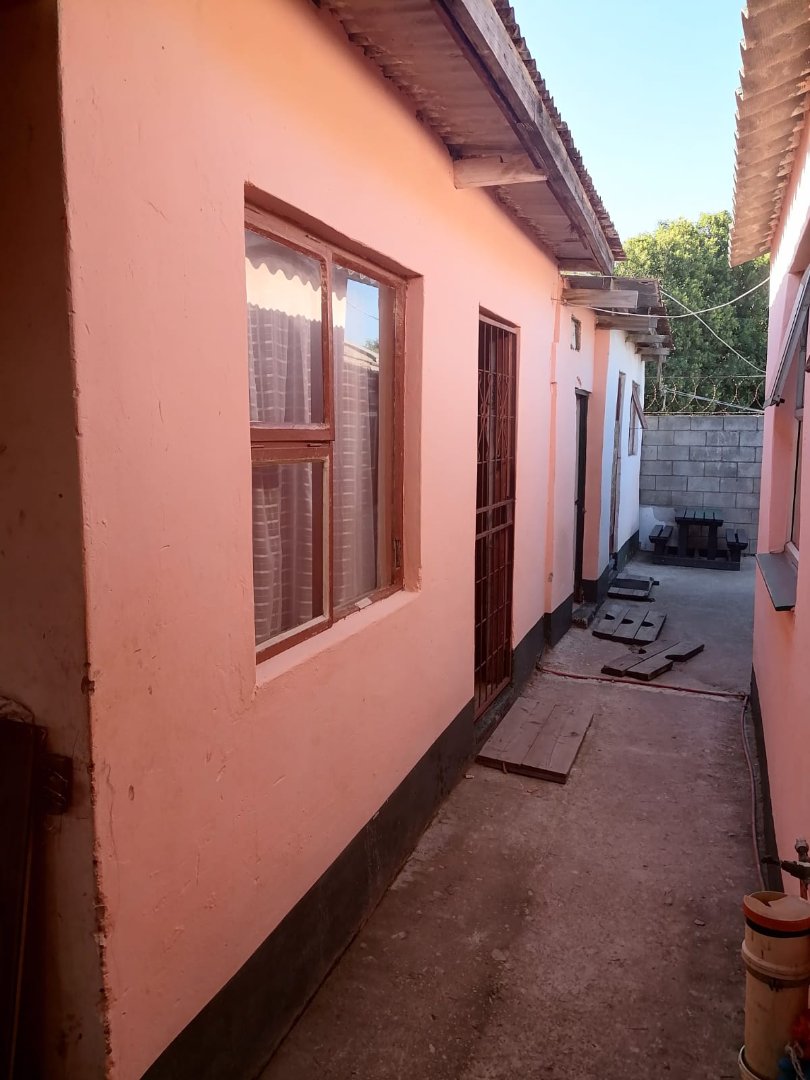 2 Bedroom Property for Sale in New Brighton Eastern Cape